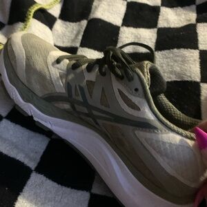 Gray ASICS t588n gel Athletic Running Shoe with Black Accents